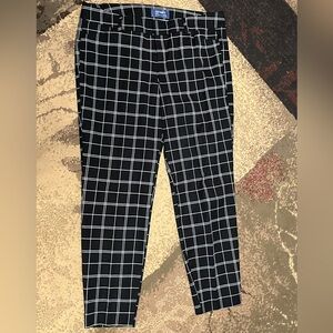 Old Navy Black & White Windowpane Ankle Pants